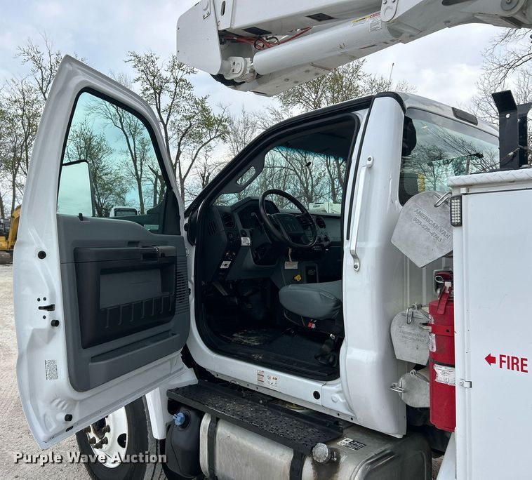 image for item EK2875 2018 Ford F750 Super Duty bucket truck