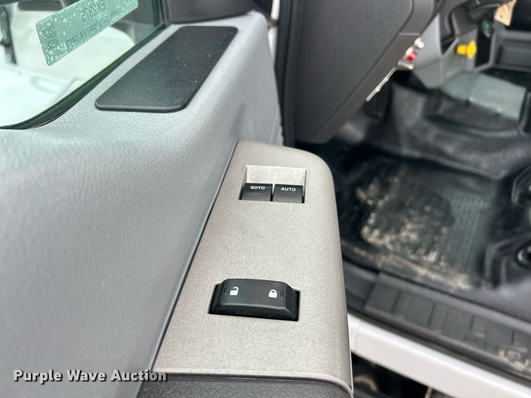 image for item EK2875 2018 Ford F750 Super Duty bucket truck