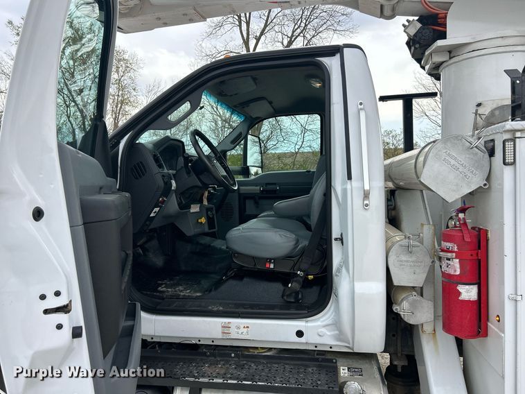 image for item EK2875 2018 Ford F750 Super Duty bucket truck