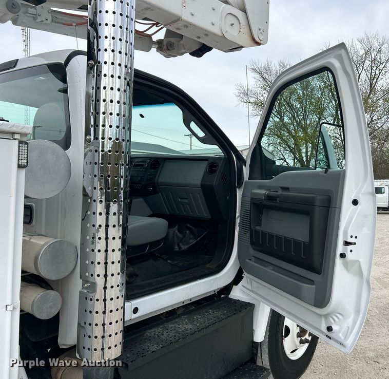 image for item EK2875 2018 Ford F750 Super Duty bucket truck