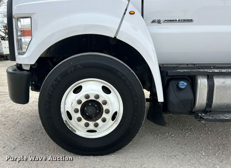 image for item EK2875 2018 Ford F750 Super Duty bucket truck