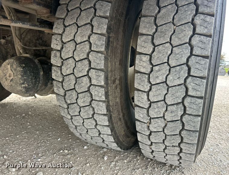 image for item EK2875 2018 Ford F750 Super Duty bucket truck