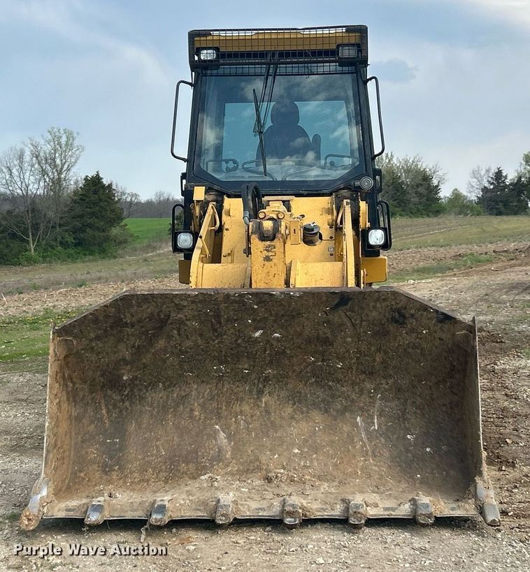 image for item EK2876 2005 Caterpillar 953C track loader