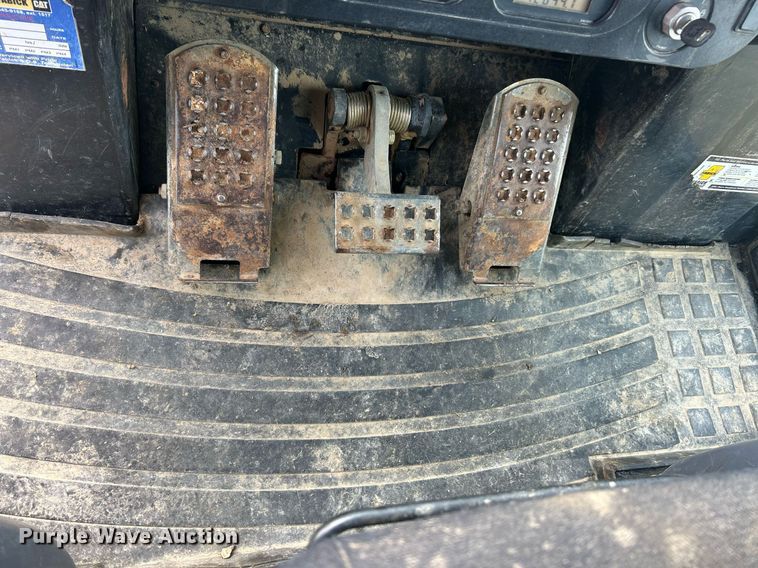 image for item EK2876 2005 Caterpillar 953C track loader