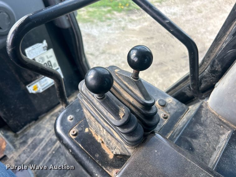 image for item EK2876 2005 Caterpillar 953C track loader