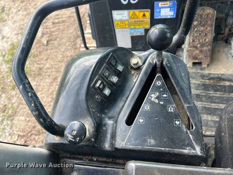 image for item EK2876 2005 Caterpillar 953C track loader