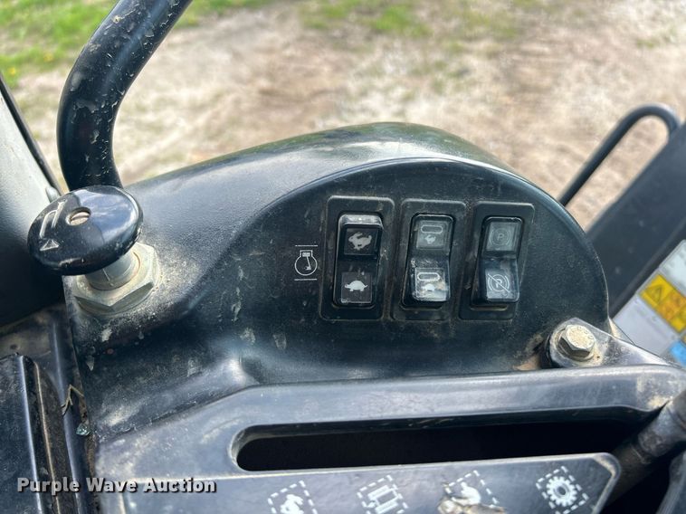 image for item EK2876 2005 Caterpillar 953C track loader