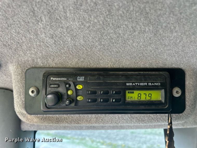 image for item EK2876 2005 Caterpillar 953C track loader