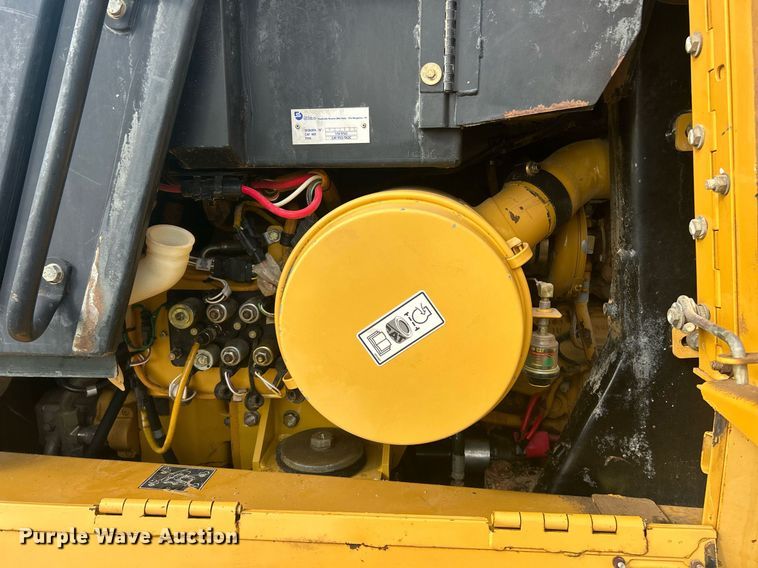 image for item EK2876 2005 Caterpillar 953C track loader