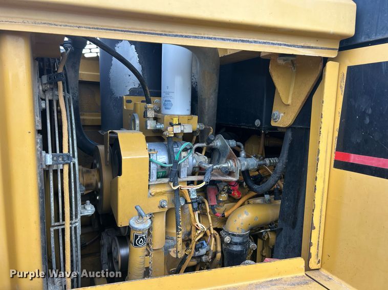 image for item EK2876 2005 Caterpillar 953C track loader