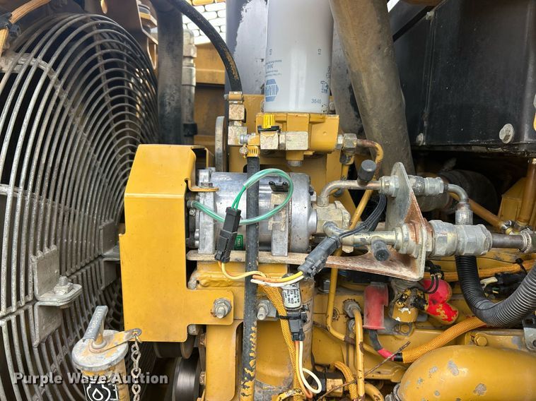 image for item EK2876 2005 Caterpillar 953C track loader