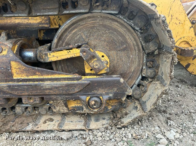 image for item EK2876 2005 Caterpillar 953C track loader