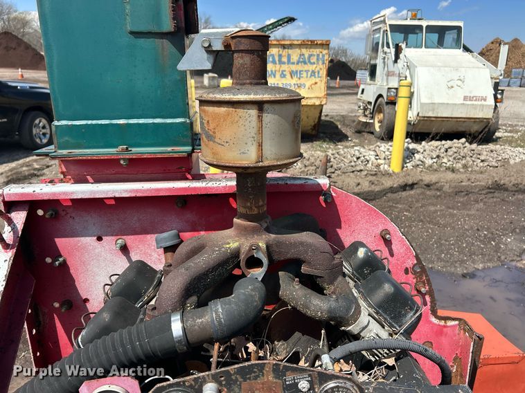 image for item EK2878 Toro leaf vacuum