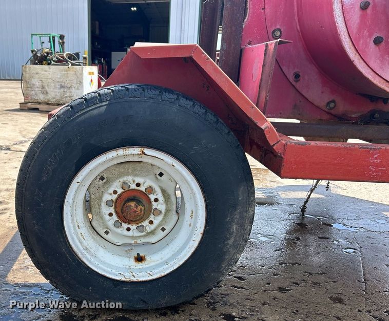 image for item EK2878 Toro leaf vacuum