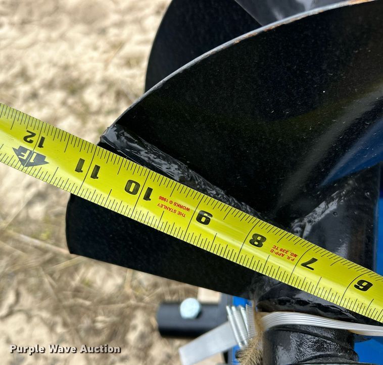 image for item EK2902 GIYI skid steer auger