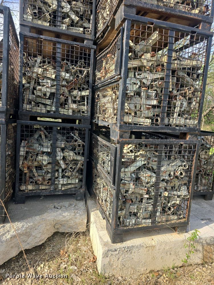 image for item EK5159 Peri formwork clamps