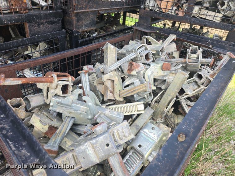 image for item EK5159 Peri formwork clamps