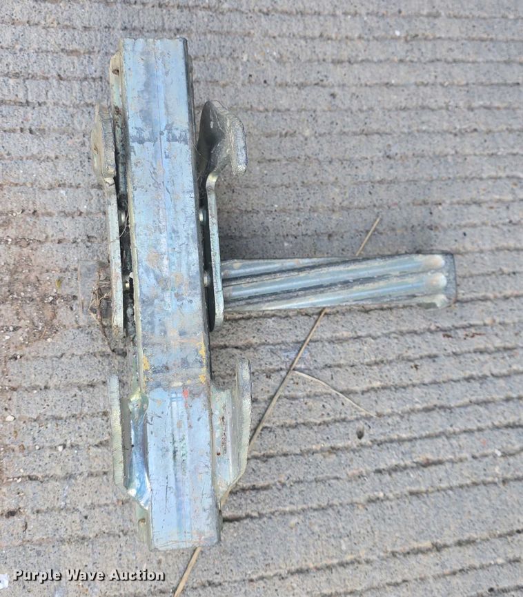 image for item EK5159 Peri formwork clamps