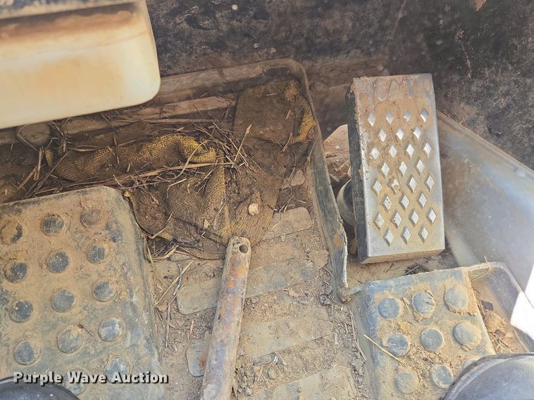 image for item EL1998 2008 Caterpillar 277C tracked skid steer loader