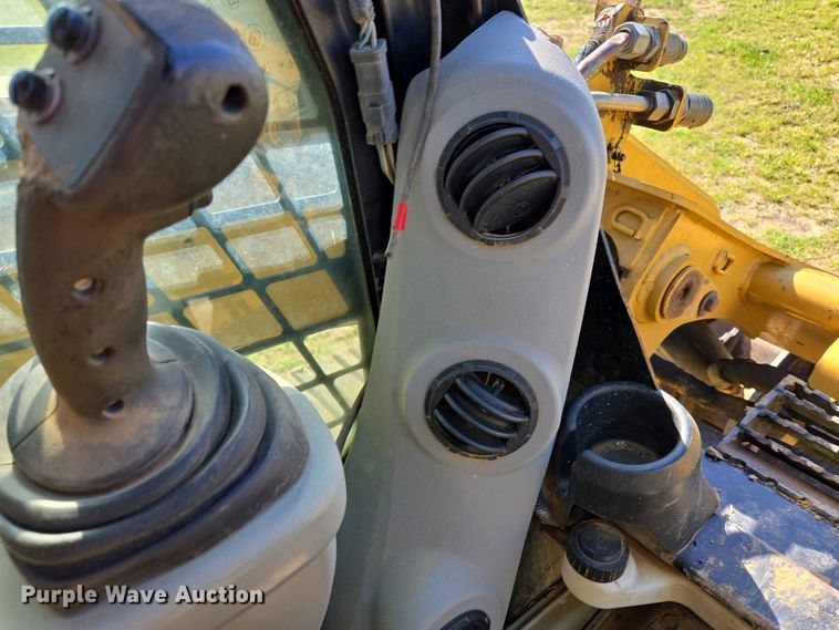 image for item EL1998 2008 Caterpillar 277C tracked skid steer loader