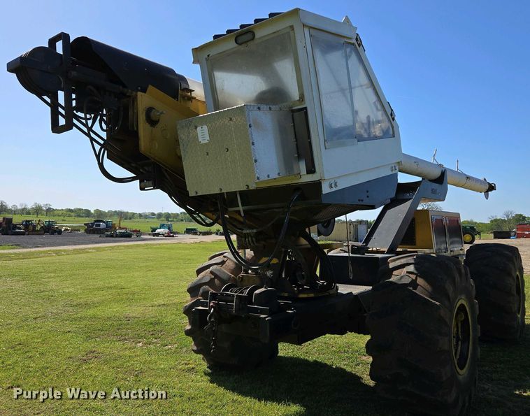 image for item EL1999 2010 Jarraff tree trimmer