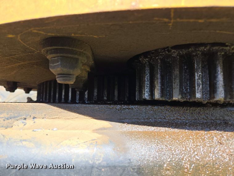 image for item EL1999 2010 Jarraff tree trimmer