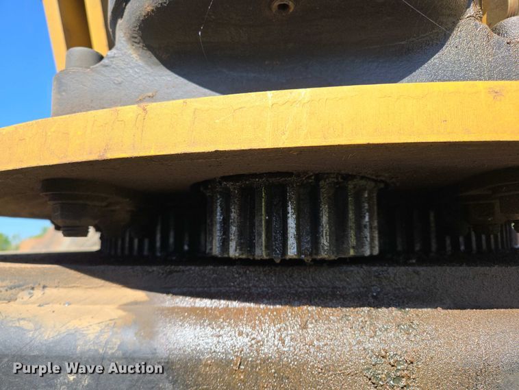 image for item EL1999 2010 Jarraff tree trimmer