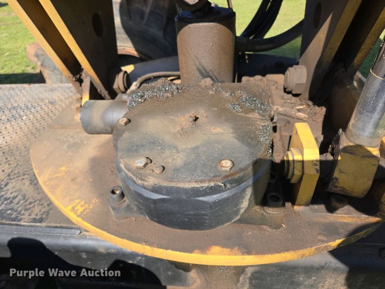 image for item EL1999 2010 Jarraff tree trimmer