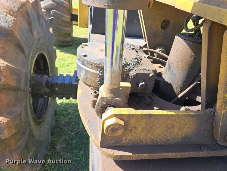 image for item EL1999 2010 Jarraff tree trimmer