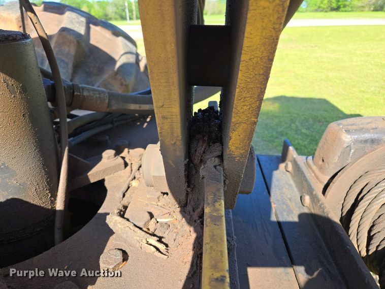 image for item EL1999 2010 Jarraff tree trimmer