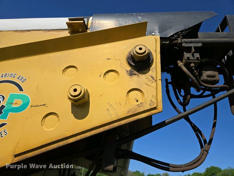 image for item EL1999 2010 Jarraff tree trimmer