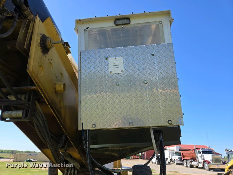 image for item EL1999 2010 Jarraff tree trimmer