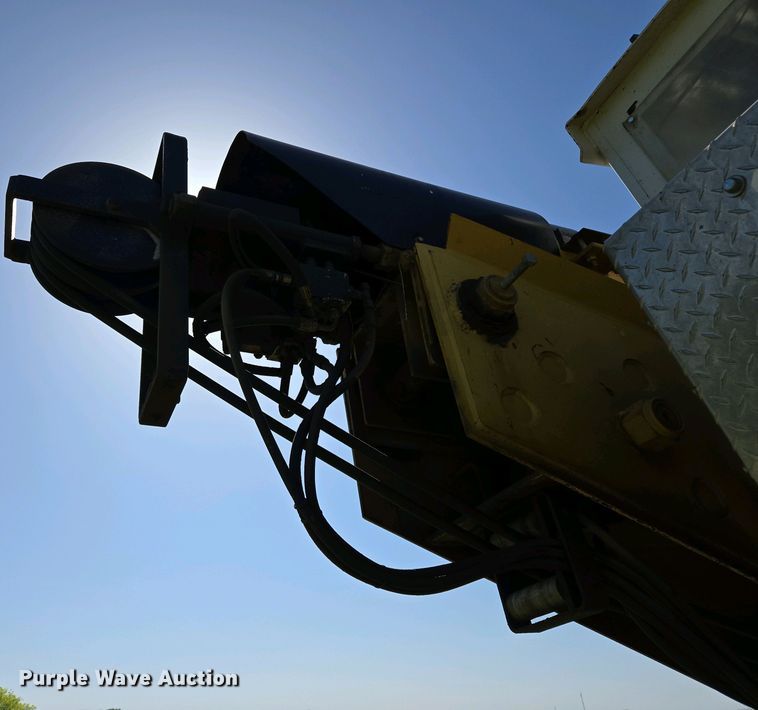 image for item EL1999 2010 Jarraff tree trimmer