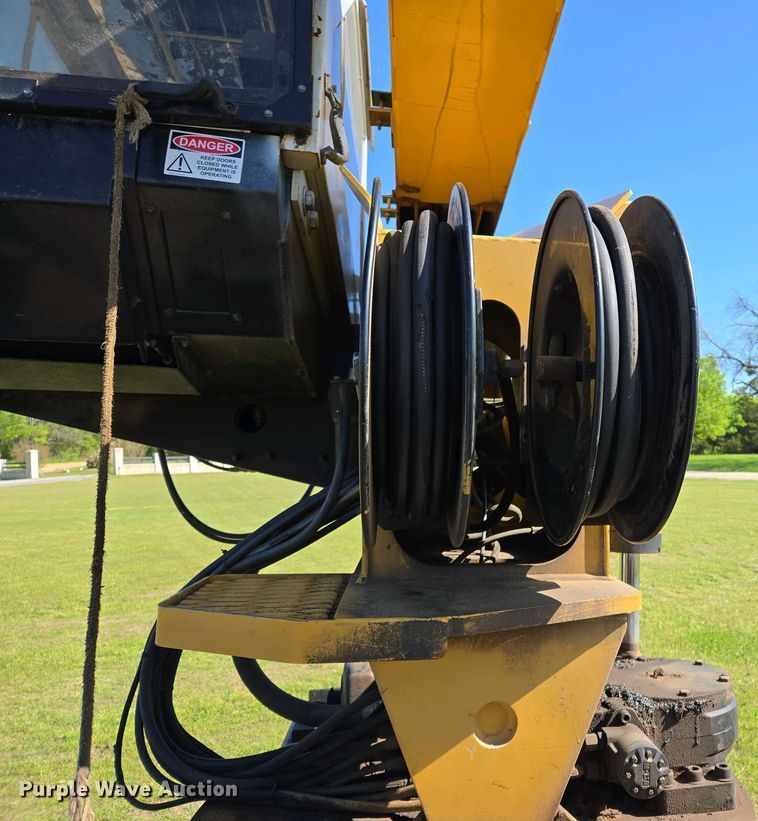 image for item EL1999 2010 Jarraff tree trimmer