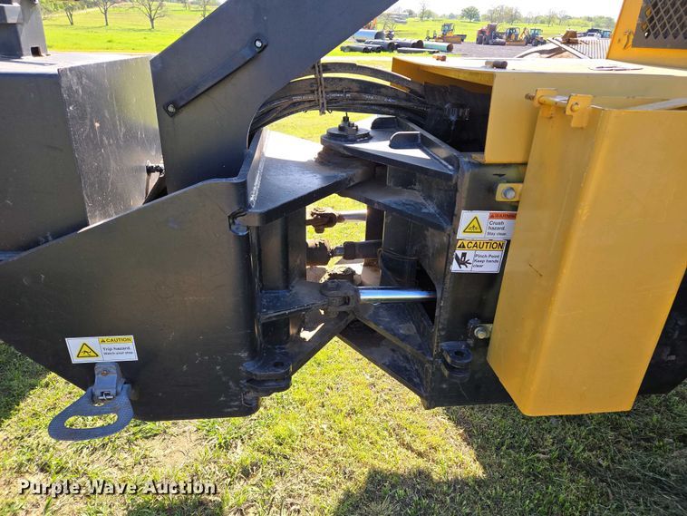 image for item EL1999 2010 Jarraff tree trimmer