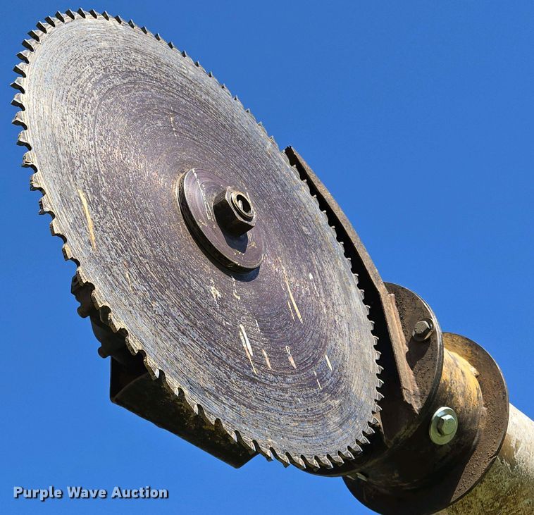 image for item EL1999 2010 Jarraff tree trimmer