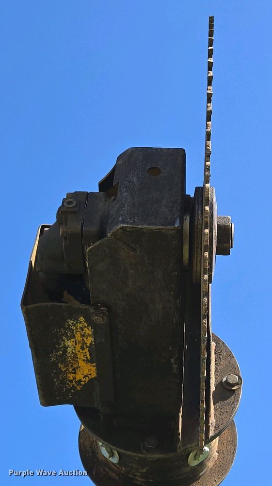 image for item EL1999 2010 Jarraff tree trimmer