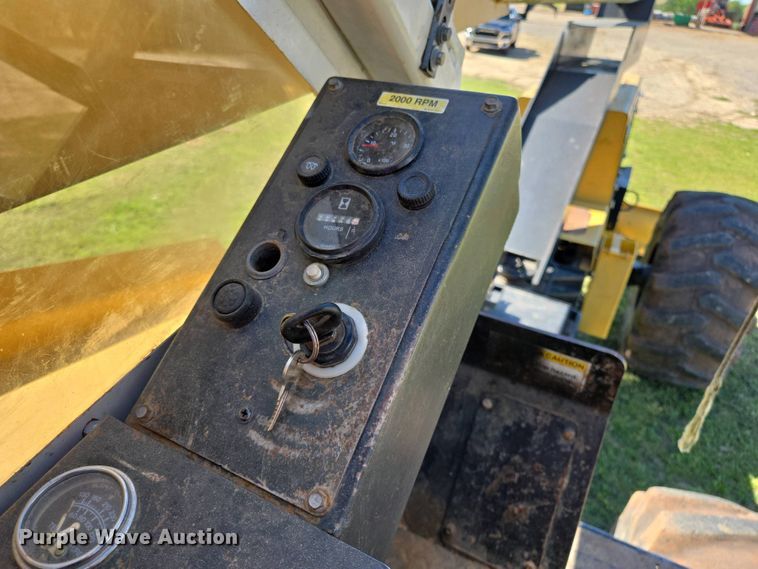 image for item EL1999 2010 Jarraff tree trimmer