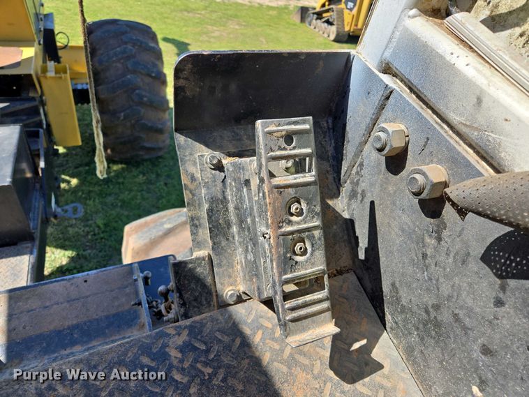 image for item EL1999 2010 Jarraff tree trimmer