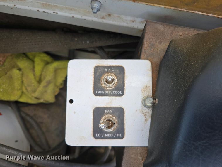 image for item EL1999 2010 Jarraff tree trimmer