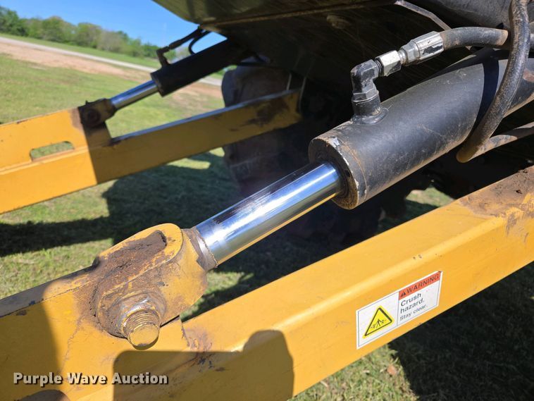 image for item EL1999 2010 Jarraff tree trimmer