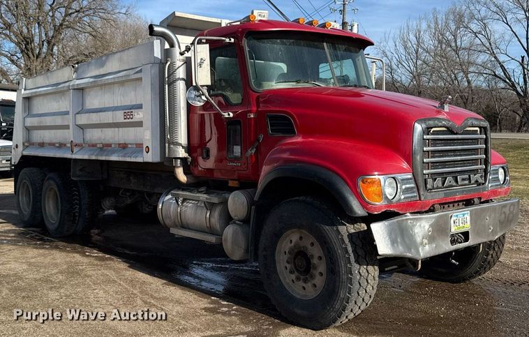 image for item EM3718 2005 Mack CV dump truck