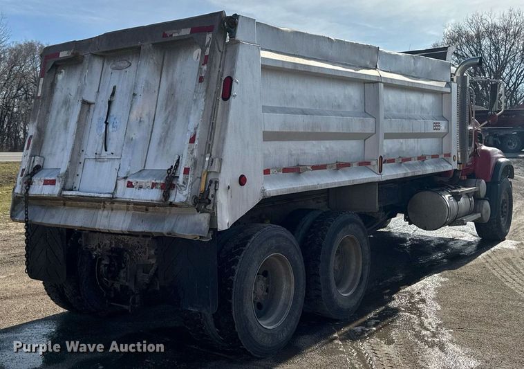 image for item EM3718 2005 Mack CV dump truck