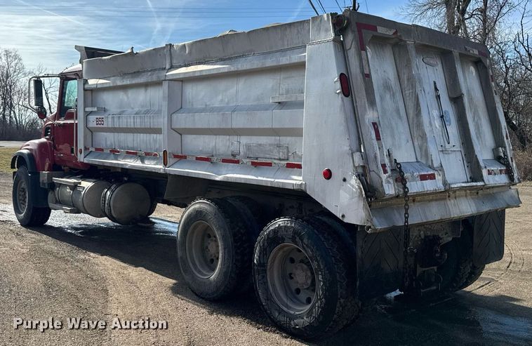 image for item EM3718 2005 Mack CV dump truck