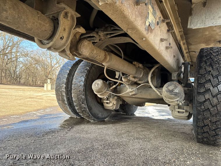 image for item EM3718 2005 Mack CV dump truck