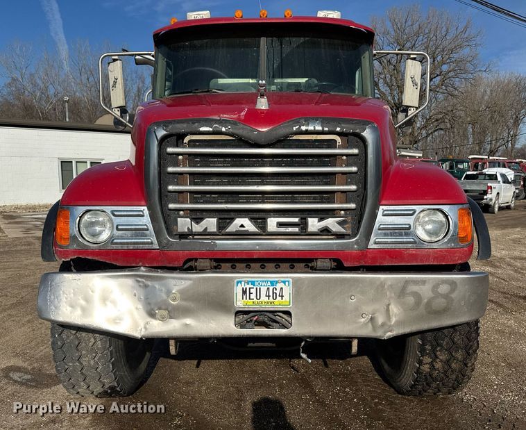 image for item EM3718 2005 Mack CV dump truck