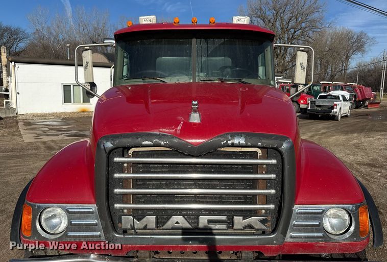 image for item EM3718 2005 Mack CV dump truck