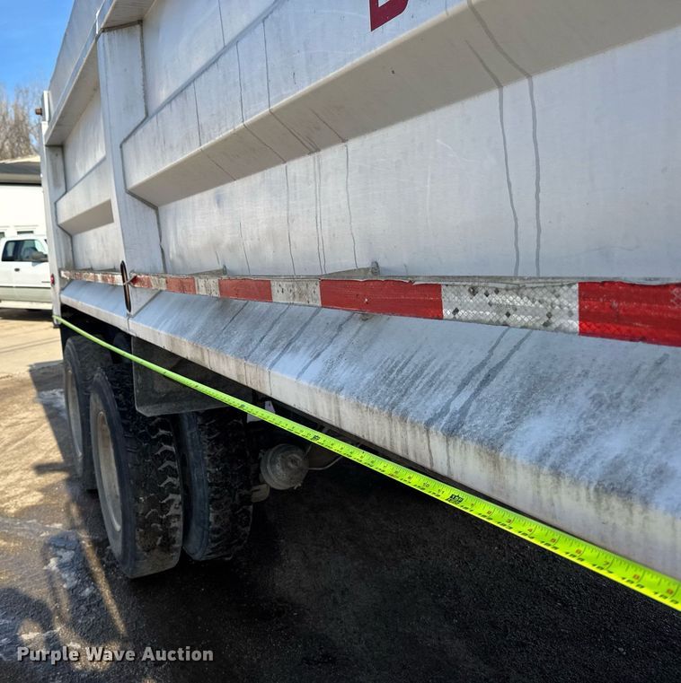 image for item EM3718 2005 Mack CV dump truck