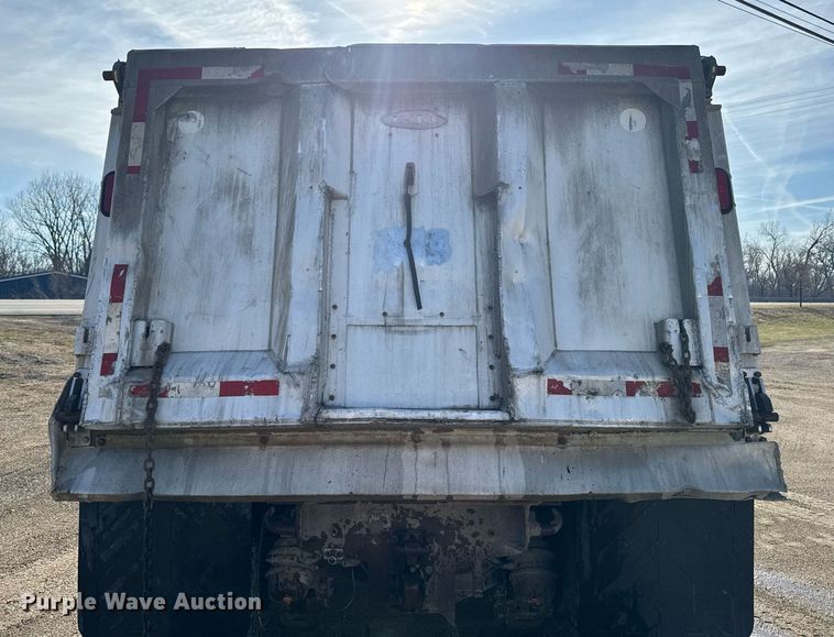 image for item EM3718 2005 Mack CV dump truck