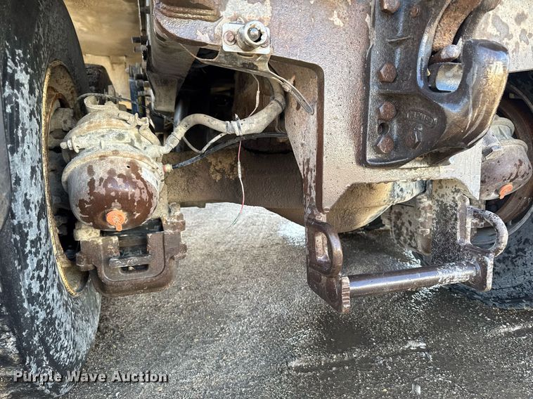 image for item EM3718 2005 Mack CV dump truck